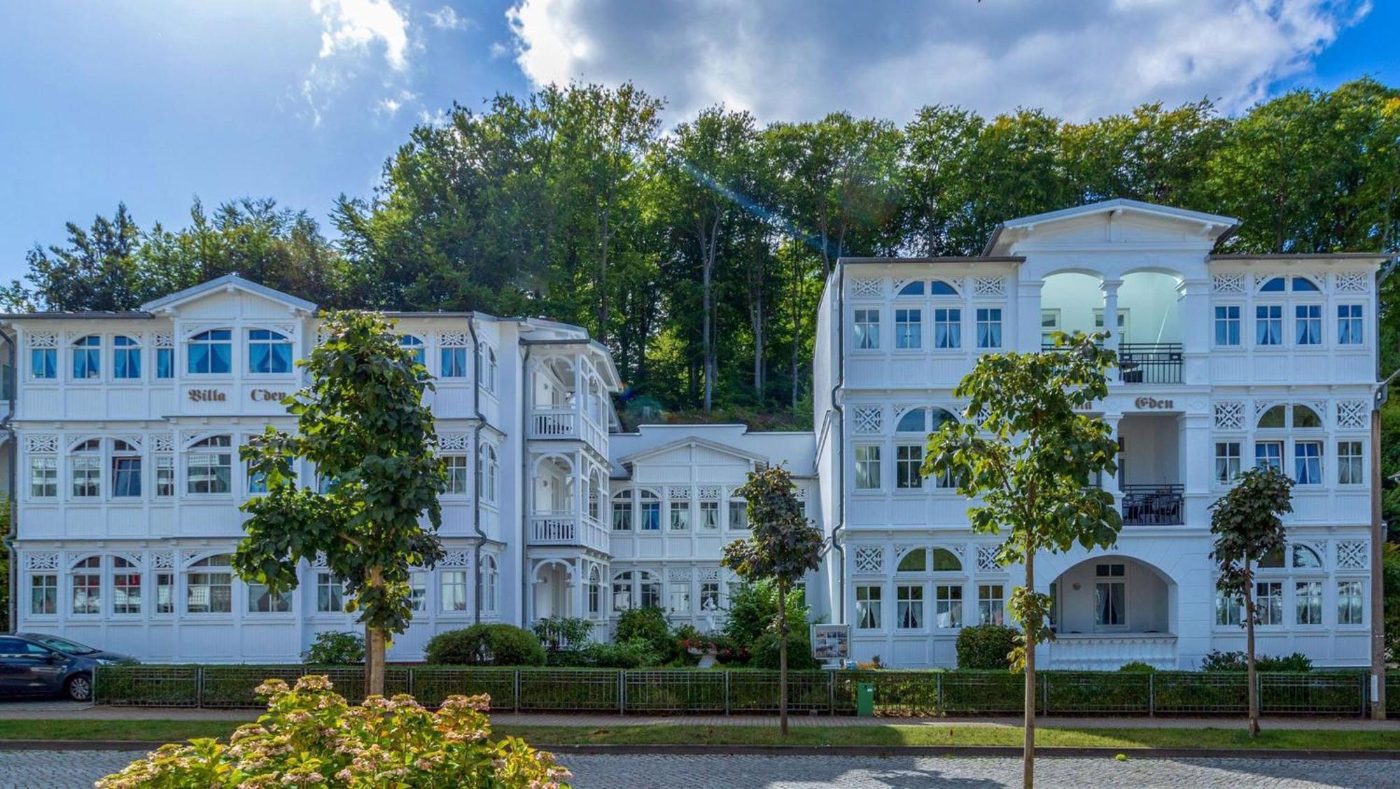 18 Eden * Binz